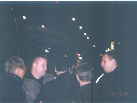 Ночные борцы с рекламой. Фото Г. Соломинского, Санкт-Петербург, Загородный проспект Ночные борцы с рекламой. Фото Г. Соломинского, Санкт-Петербург, Загородный проспект