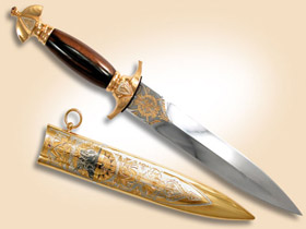 Охотничий кинжал. Фото: art-grani.ru Охотничий кинжал. Фото: art-grani.ru