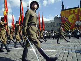 Парад Победы. Фото с сайта podrobnosti.ua (с) Парад Победы. Фото с сайта podrobnosti.ua (с)