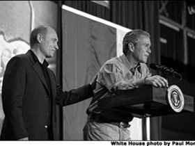 Путин и Буш. Фото Paul Morse (C) Путин и Буш. Фото Paul Morse (C)