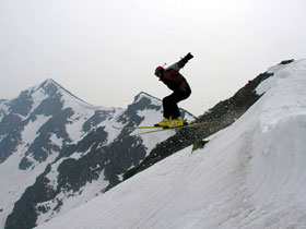 Горнолыжник. Фото: ev-geniy.by.ru (с) Горнолыжник. Фото: ev-geniy.by.ru (с)