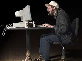 Интернет-пользователь. Фото: humor.niksite.ru (с) Интернет-пользователь. Фото: humor.niksite.ru (с)