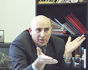 Шандыбин. Фото с сайта informacia.ru и briansk.ru Шандыбин. Фото с сайта informacia.ru и briansk.ru