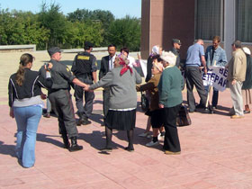 Разгон пикета в Магнитогорске. Разгон пикета в Магнитогорске.