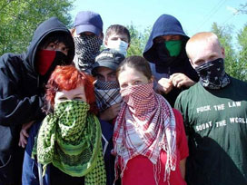 Радикальные экологи. Фото ru.indymedia.org Радикальные экологи. Фото ru.indymedia.org