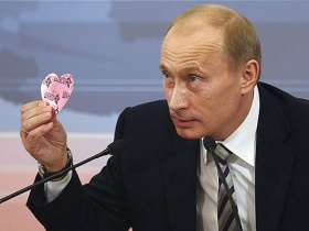 Путин на пресс-конференции. Фото газеты "Коммерсант" Путин на пресс-конференции. Фото газеты "Коммерсант"