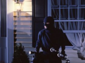 Кража. Фото с сайта photos.com Кража. Фото с сайта photos.com