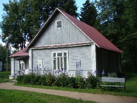 Дача. Фото с сайта www.vokrugsveta.ru Дача. Фото с сайта www.vokrugsveta.ru