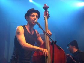 Рок-музыкант, фото Евгения Легедина, сайт Каспаров.Ru Рок-музыкант, фото Евгения Легедина, сайт Каспаров.Ru