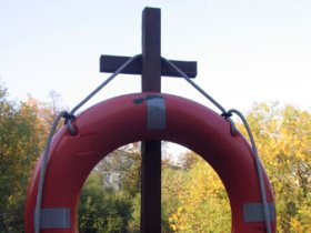 Спасательный круг. Фото: с сайта bratia.ru Спасательный круг. Фото: с сайта bratia.ru