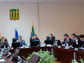 Комиссия по выборам. Фото: Виктор Шамаев, Каспаров.Ru Комиссия по выборам. Фото: Виктор Шамаев, Каспаров.Ru