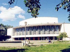 Архангельский драмтеатр, фото с сайта openarh.ru Архангельский драмтеатр, фото с сайта openarh.ru