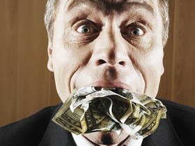 Поедание взятки. Фото: ura.ru Поедание взятки. Фото: ura.ru