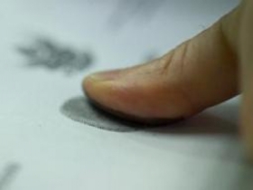 Дактилоскопия. Фото с сайта www.aif.by Дактилоскопия. Фото с сайта www.aif.by