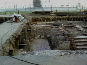 Раскопки на Триумфальной площади. Фото http://grani.ru/users/aksenov/entries/190069/ Раскопки на Триумфальной площади. Фото http://grani.ru/users/aksenov/entries/190069/