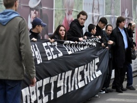 Акция на Триумфальной площади. Фото: Юрий Суетин, kvazistat.livejournal.com Акция на Триумфальной площади. Фото: Юрий Суетин, kvazistat.livejournal.com