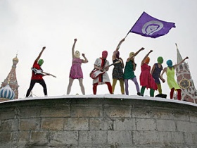 Концерт Pussy Riot на Лобном месте. Источник: Lenta.Ru Концерт Pussy Riot на Лобном месте. Источник: Lenta.Ru
