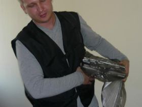 Изъятие компьютера. Фото с сайта dvizhenievmeste.com Изъятие компьютера. Фото с сайта dvizhenievmeste.com