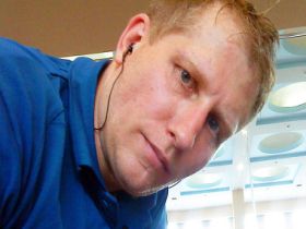 Муниципальный депутат Владимир Гарначук. Фото с сайта mn.ru Муниципальный депутат Владимир Гарначук. Фото с сайта mn.ru