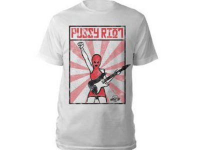 Футболка Pussy Riot. Фото: kp.ru Футболка Pussy Riot. Фото: kp.ru