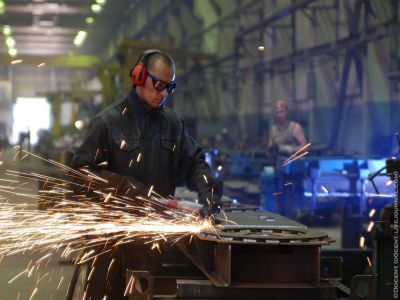 Рабочие "Метровагонмаша". Фото: foto-metro.ru Рабочие "Метровагонмаша". Фото: foto-metro.ru