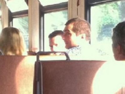 Владислав Сурков в майской электричке. Фото: axaxaaswix.livejournal.com Владислав Сурков в майской электричке. Фото: axaxaaswix.livejournal.com