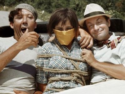 Похищение невесты. Кадр из кинофильма "Кавказская пленница". Фото из блога stafford-k.livejournal.com Похищение невесты. Кадр из кинофильма "Кавказская пленница". Фото из блога stafford-k.livejournal.com