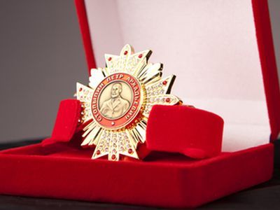 Орден Столыпина. Фрагмент фото с сайта zdphoto.ru Орден Столыпина. Фрагмент фото с сайта zdphoto.ru