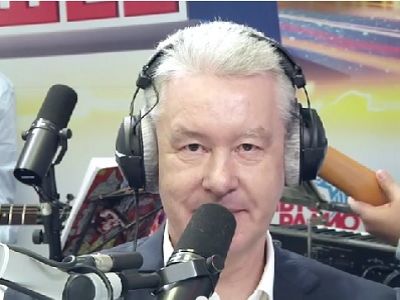 Сергей Собянин поёт. Кадр из ролика youtu.be/qs5hIRQJDAA Сергей Собянин поёт. Кадр из ролика youtu.be/qs5hIRQJDAA