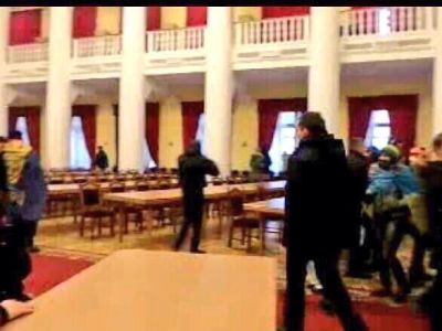 Захват мэрии Украины. Фото: livejournal.com Захват мэрии Украины. Фото: livejournal.com