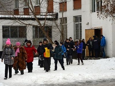 Школьники. Фото из блога vg-saveliev.livejournal.com Школьники. Фото из блога vg-saveliev.livejournal.com