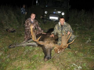 Навальный и лось. Фото: kshepelin.livejournal.com Навальный и лось. Фото: kshepelin.livejournal.com