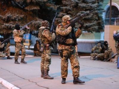 "Народные дружины" в Донецкой области Фото: ИТАР-ТАСС "Народные дружины" в Донецкой области Фото: ИТАР-ТАСС