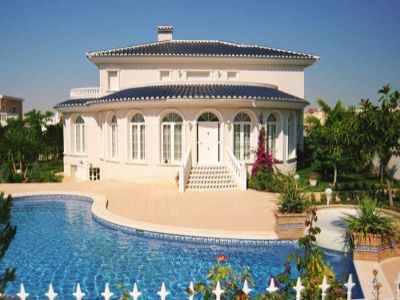 Зарубежная собственность. Фото: aversby.com Зарубежная собственность. Фото: aversby.com