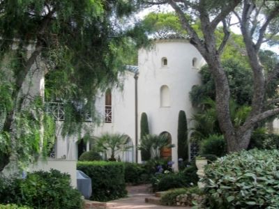 Недвижимость Геннадия Тимченко. Фото: navalny.com Недвижимость Геннадия Тимченко. Фото: navalny.com