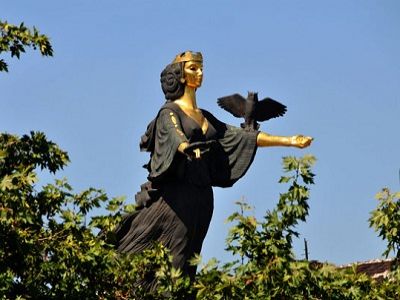 Болгария. Статуя Софии. Источник - http://www.turkmenistan.ru/ Болгария. Статуя Софии. Источник - http://www.turkmenistan.ru/