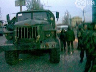 Грузовик сепаратистов. Фото: 62.Ua Грузовик сепаратистов. Фото: 62.Ua