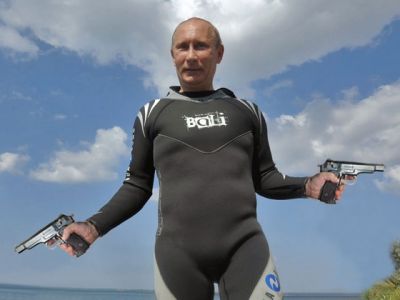 Водолазы на дне Москвы-реки нашли 2 пистолета Водолазы на дне Москвы-реки нашли 2 пистолета