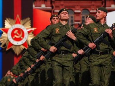 Парад Победы. Фото: artsait.ru Парад Победы. Фото: artsait.ru