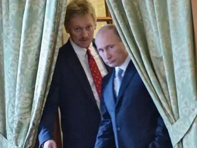 В.Путин и Д.Песков. Источник - http://xn—e1aedpmdd0a3a5g.com/ В.Путин и Д.Песков. Источник - http://xn—e1aedpmdd0a3a5g.com/