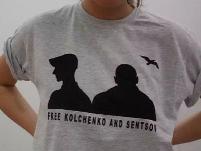 Лозунг "Свободу Кольченко и Сенцову!" Источник - http://solidarityua.info/ Лозунг "Свободу Кольченко и Сенцову!" Источник - http://solidarityua.info/