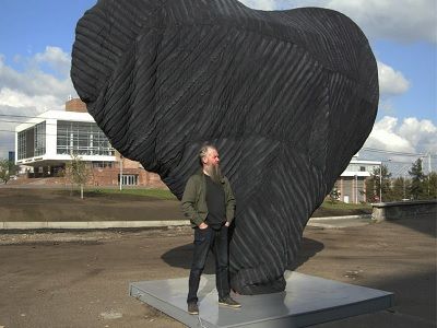 Василий Слонов и "Ватное сердце Родины". Фото: facebook.com/vasiliy.slonov.9 Василий Слонов и "Ватное сердце Родины". Фото: facebook.com/vasiliy.slonov.9