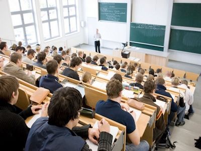 Университет. Фото: foto.yastudent.ru Университет. Фото: foto.yastudent.ru