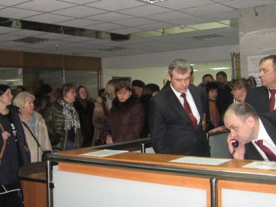 Осада префектуры. Фото: Александр Зимбовский, Каспаров.Ru Осада префектуры. Фото: Александр Зимбовский, Каспаров.Ru