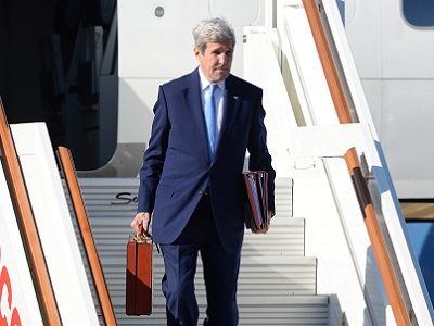 Госсекретарь США Дж. Керри, прибытие в Москву 24.3.16. Фото: vg-saveliev.livejournal.com Госсекретарь США Дж. Керри, прибытие в Москву 24.3.16. Фото: vg-saveliev.livejournal.com