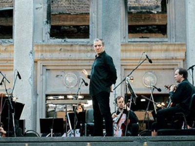 Гергиев в Цхинвали, 21.8.08. Источник - expert.ru Гергиев в Цхинвали, 21.8.08. Источник - expert.ru