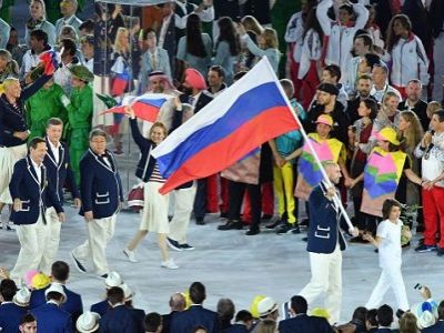 Сборная РФ на параде в Рио. Фото - Globallookpress, источник - ren.tv Сборная РФ на параде в Рио. Фото - Globallookpress, источник - ren.tv