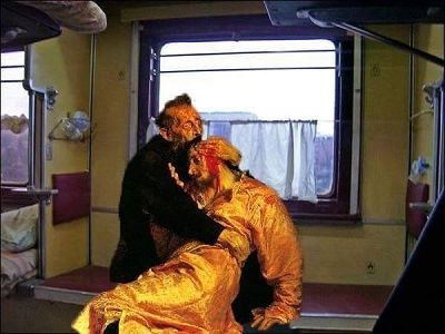 Иван Грозный с сыном в поезде Петербург - Москва (по мотивам выступления губернатора Потомского). Источник - newsrbk.ru Иван Грозный с сыном в поезде Петербург - Москва (по мотивам выступления губернатора Потомского). Источник - newsrbk.ru