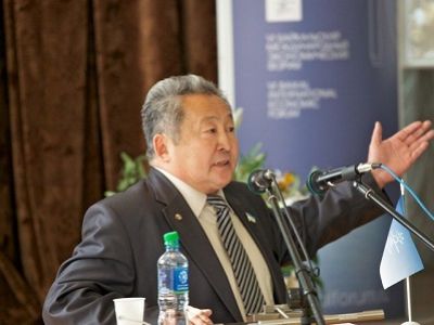 Сенатор от республики Бурятия Арнольд Тулохонов. Фото: tayga.info Сенатор от республики Бурятия Арнольд Тулохонов. Фото: tayga.info