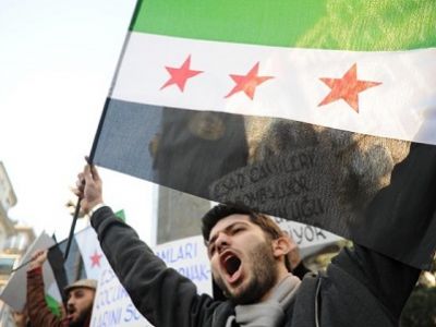 Оппозиция в Сирии. Фото: yimg.com Оппозиция в Сирии. Фото: yimg.com